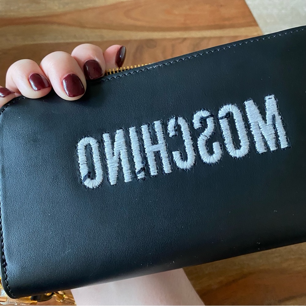New Moschino Bear Logo Embroidered Leather Wristlet Continental Wallet - Picture 10 of 10